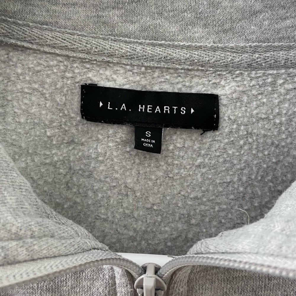 Light grey aspen colorado long sleeve size S
